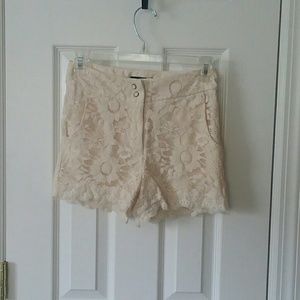 Max and Riley Cream Color Lace Shorts Size XS